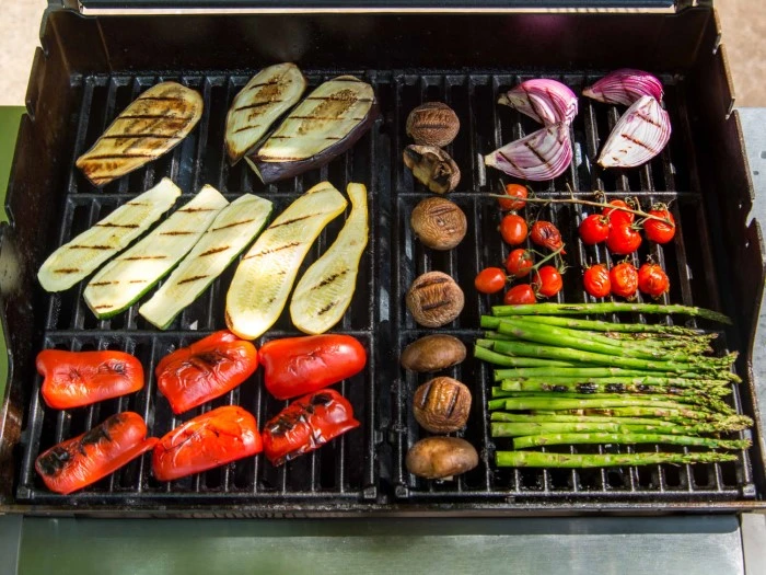 پختن سبزیجات به روش خشک در فر به صورت رژیمی و لذیذ